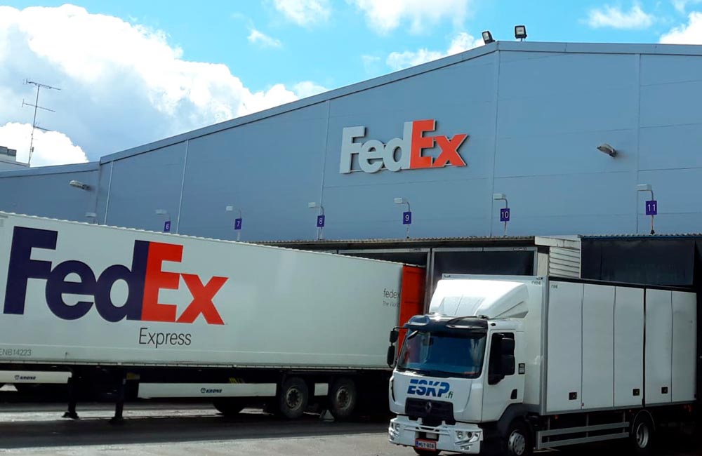 FedEx - Lastbildekoration